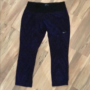 Nike crop leggings